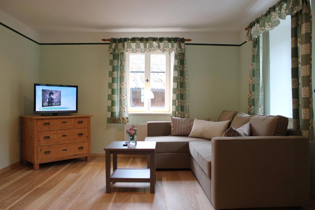 Schlossgaststatte Hohenberg Apartment Seeshaupt Phòng bức ảnh