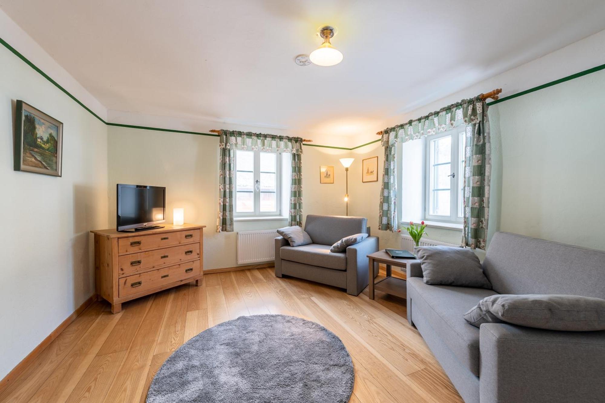Schlossgaststatte Hohenberg Apartment Seeshaupt Ngoại thất bức ảnh