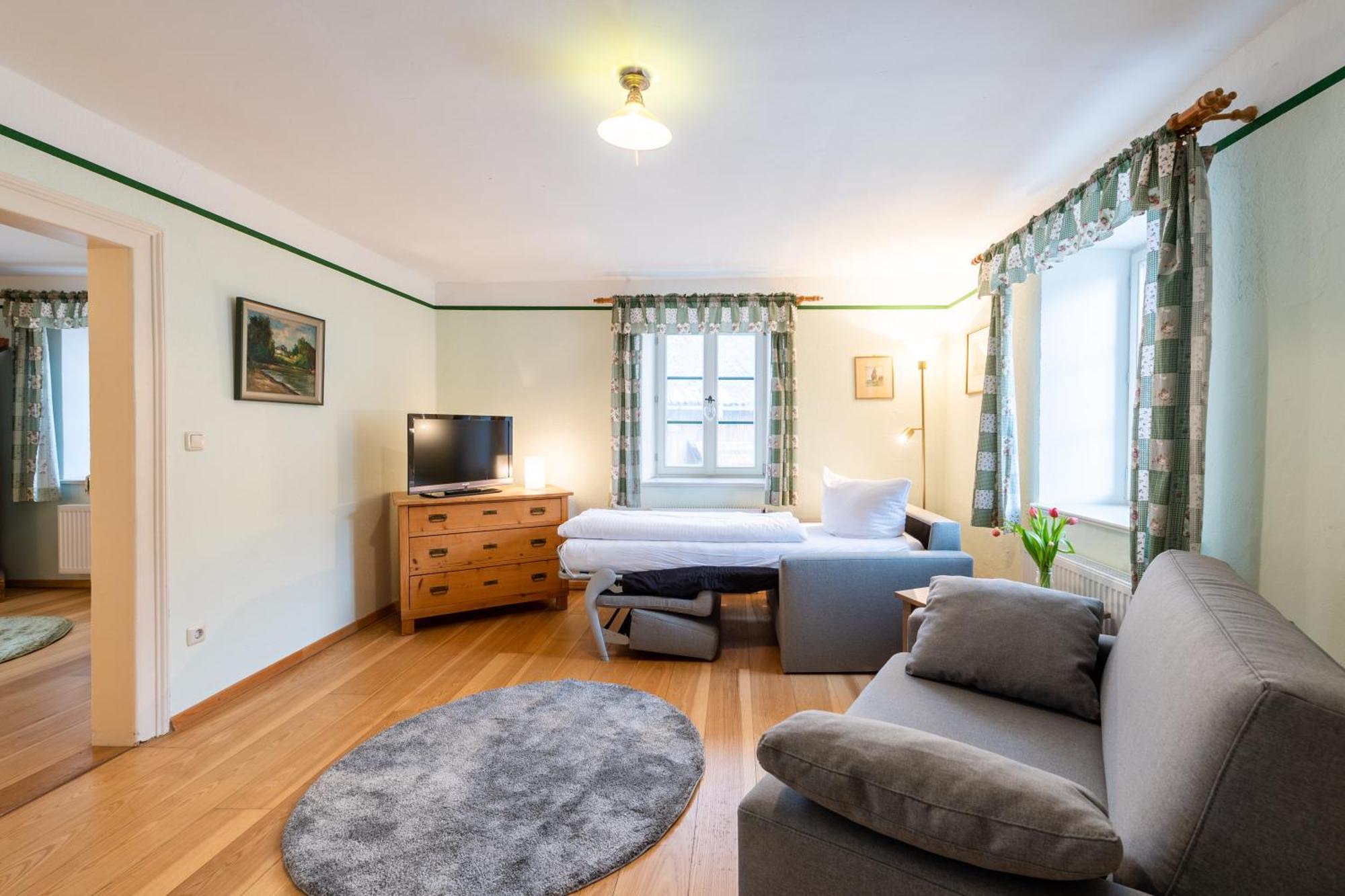 Schlossgaststatte Hohenberg Apartment Seeshaupt Ngoại thất bức ảnh