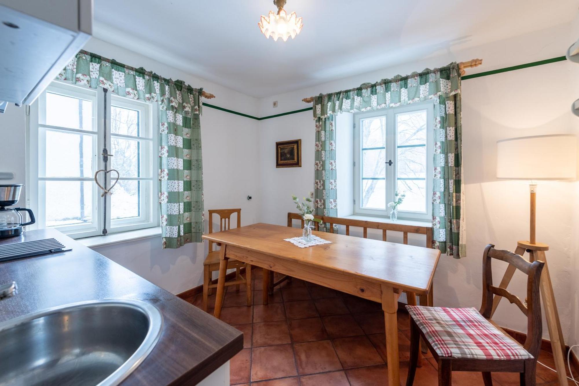 Schlossgaststatte Hohenberg Apartment Seeshaupt Ngoại thất bức ảnh
