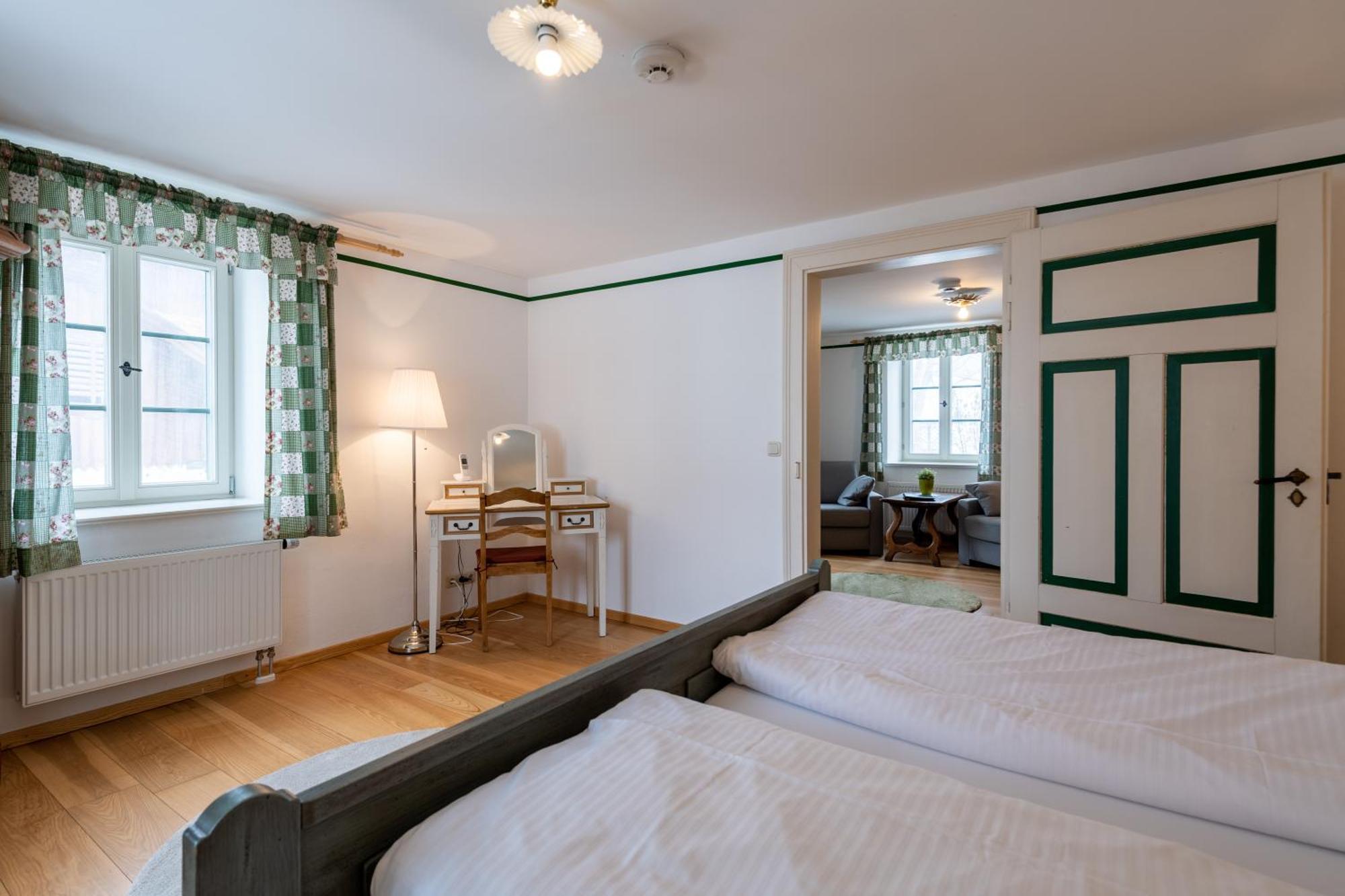 Schlossgaststatte Hohenberg Apartment Seeshaupt Ngoại thất bức ảnh